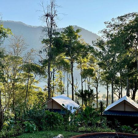 Green Lava Lake View Glamping Bedugul Екстер'єр фото