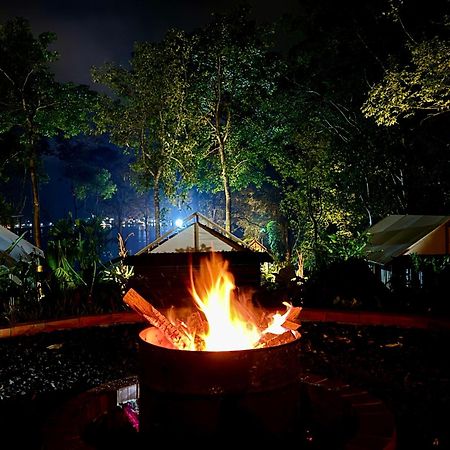 Green Lava Lake View Glamping Bedugul Екстер'єр фото