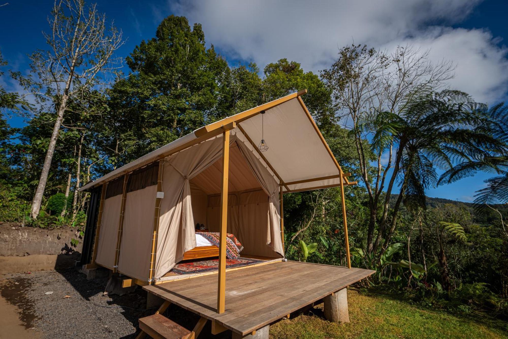 Green Lava Lake View Glamping Bedugul Екстер'єр фото